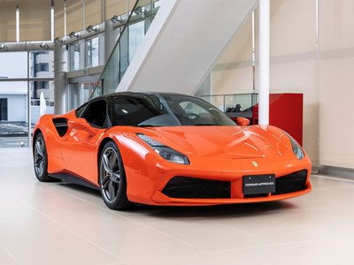 2017 Ferrari 488 GTB thumbnail 10