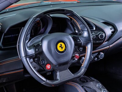 2017 Ferrari 488 GTB thumbnail 43