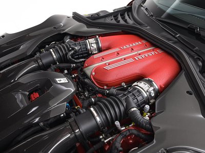 صورة 10 لـ 2025 Ferrari 12 CILINDRI