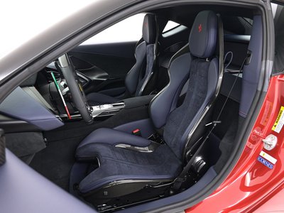 صورة 18 لـ 2025 Ferrari 12 CILINDRI