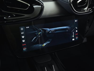 صورة 26 لـ 2025 Ferrari 12 CILINDRI