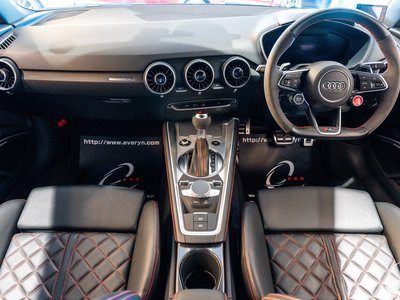 صورة 2 لـ 2018 AUDI TT RS COUPE