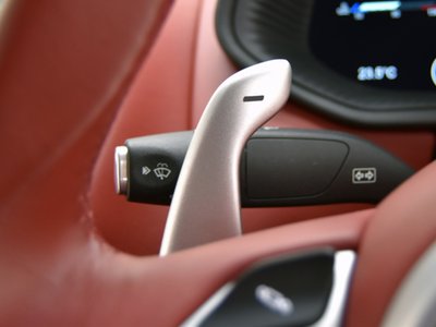 2020 Aston Martin DB11 缩略图 22