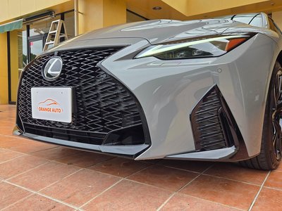 2025 Lexus IS — миниатюра 21