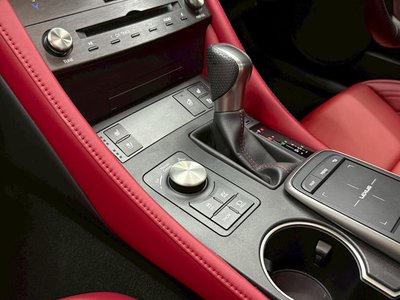 صورة 28 لـ 2023 Lexus RC