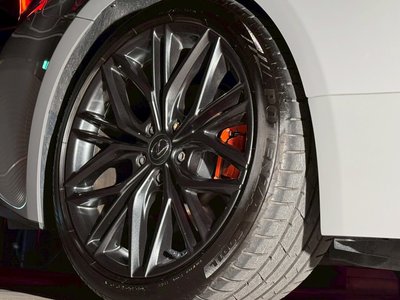 صورة 70 لـ 2023 Lexus RC