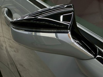 صورة 48 لـ 2023 Lexus RC