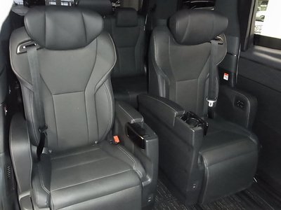 صورة 18 لـ 2023 Toyota ALPHARD