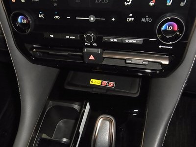 صورة 30 لـ 2023 Toyota ALPHARD