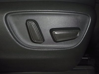 صورة 41 لـ 2023 Toyota ALPHARD
