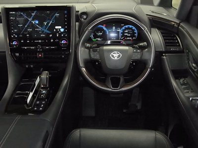 صورة 14 لـ 2023 Toyota ALPHARD