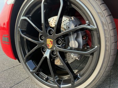 2025 Porsche 718 photo 7