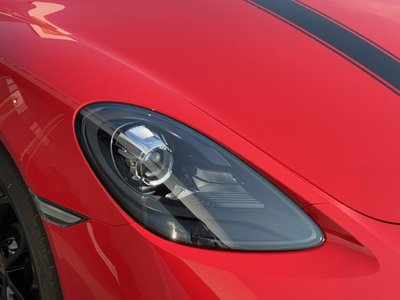 2025 Porsche 718 photo 4