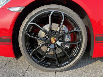 2025 Porsche 718 photo 6