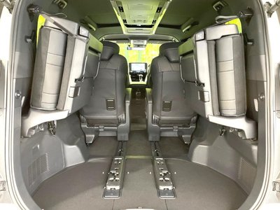 صورة 11 لـ 2023 Toyota ALPHARD
