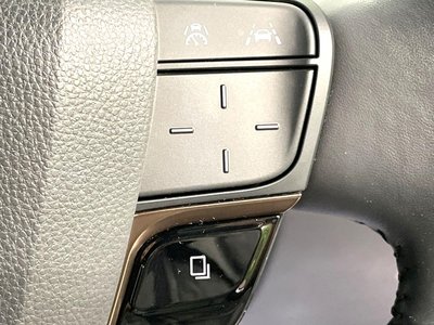 صورة 46 لـ 2023 Toyota ALPHARD