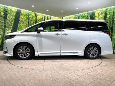 صورة 29 لـ 2023 Toyota ALPHARD
