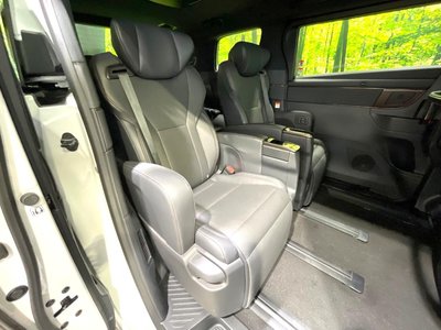 صورة 9 لـ 2023 Toyota ALPHARD