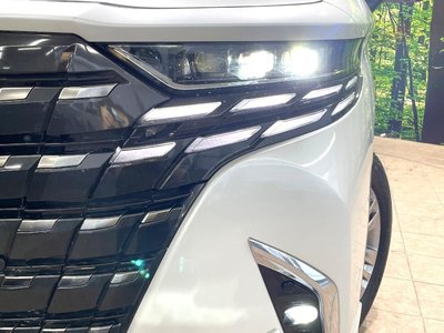 صورة 13 لـ 2023 Toyota ALPHARD