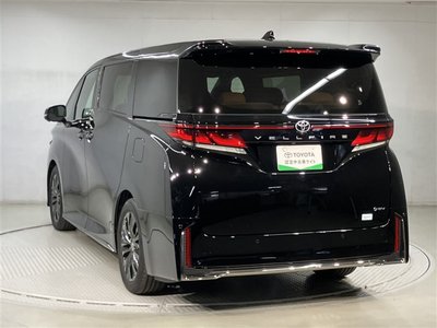 2024 Toyota VELLFIRE — фото 4
