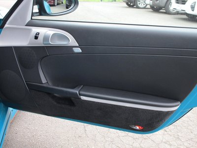 صورة 31 لـ 2007 Porsche CAYMAN