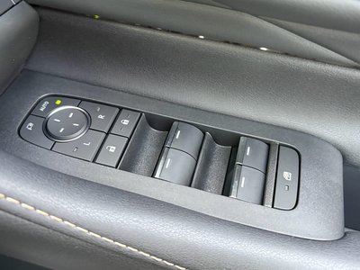 2026 Toyota ALPHARD 缩略图 23