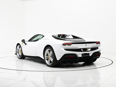 2025 Ferrari 296 GTS — миниатюра 20