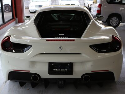 2018 Ferrari 488 GTB 照片 16