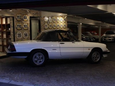 1987 ALFA Romeo ALFA SPIDER 照片 4