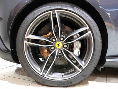 صورة 5 لـ 2021 Ferrari ROMA
