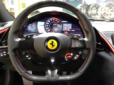 صورة 18 لـ 2021 Ferrari ROMA