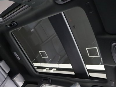 2025 Toyota CROWN ESTATE thumbnail 23
