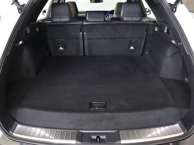 2025 Toyota CROWN ESTATE thumbnail 21