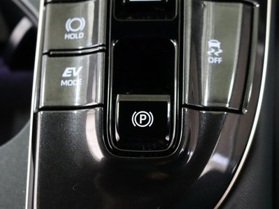 2025 Toyota CROWN ESTATE thumbnail 28