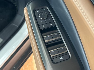 صورة 34 لـ 2024 Lexus LBX