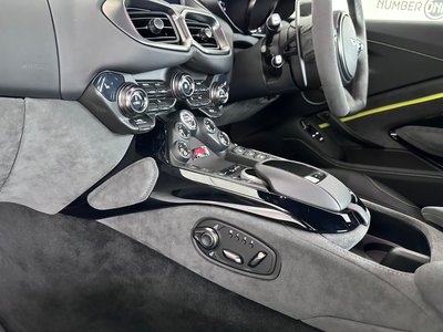 2024 Aston Martin VANTAGE — миниатюра 37