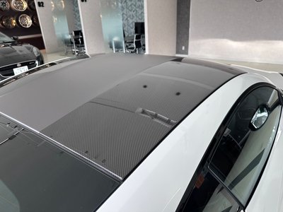 2024 Aston Martin VANTAGE — миниатюра 11
