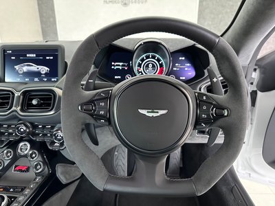 2024 Aston Martin VANTAGE — миниатюра 20