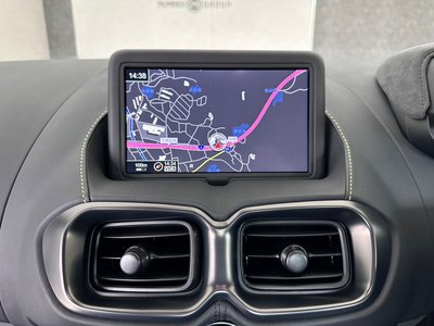 2024 Aston Martin VANTAGE — миниатюра 24