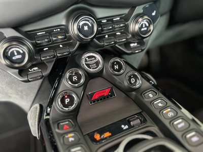 2024 Aston Martin VANTAGE — миниатюра 28