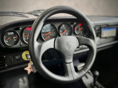 1992 Porsche 911 — миниатюра 25