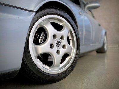 1992 Porsche 911 — миниатюра 9