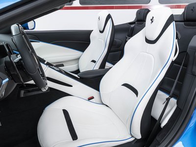 صورة مصغرة 3 لـ 2025 Ferrari ROMA SPIDER