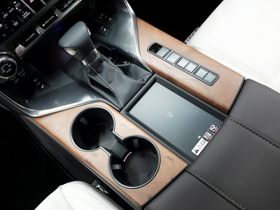 2024 Lexus LX thumbnail 21