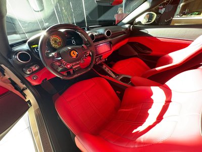 صورة 14 لـ 2023 Ferrari PORTOFINO M