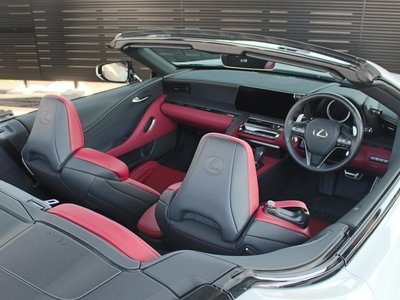 2024 Lexus LC CONVERTIBLE photo 2