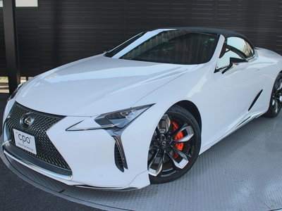 2024 Lexus LC CONVERTIBLE photo 1