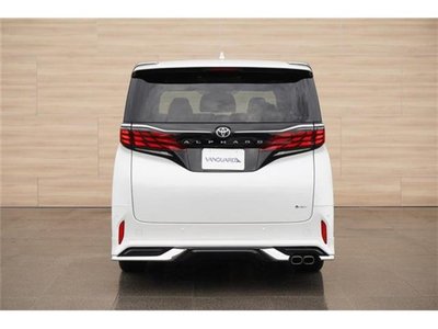 2025 Toyota ALPHARD — фото 8