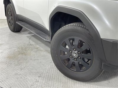 صورة مصغرة 43 لـ 2024 Toyota LAND CRUISER 250