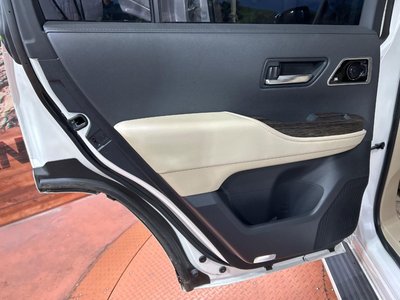 2025 Toyota LAND CRUISER 300 照片 59